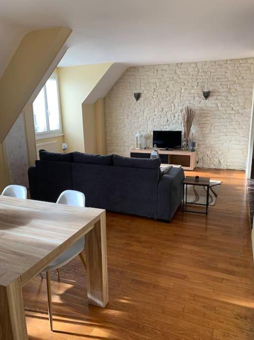 Nevers, Appartement De Standing Proche De La Gare Экстерьер фото