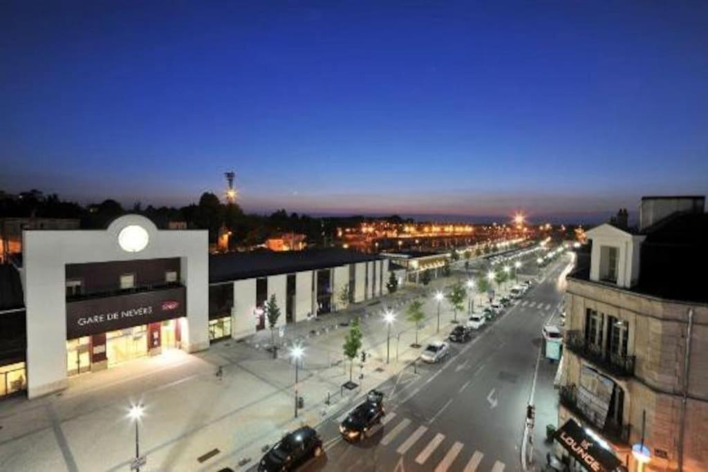 Nevers, Appartement De Standing Proche De La Gare Экстерьер фото